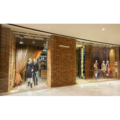 Dsquared2阿布扎比首家精品店隆重开业