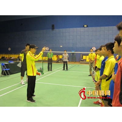 2013年“李宁杯”全国少年乙组羽毛球赛揭开战幕