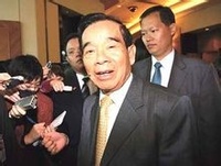郑裕彤博士