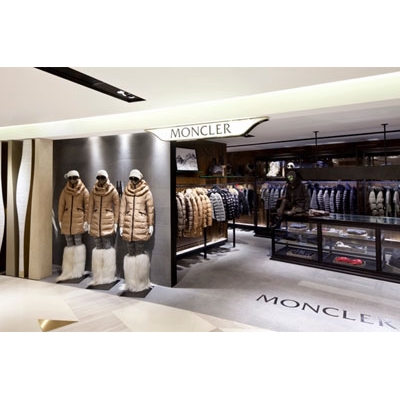 奢华羽绒品牌Moncler上市首日股价暴涨40%