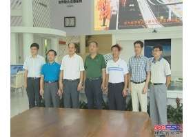 浙江绍兴代表团考察厚街镇传统鞋业转型升级