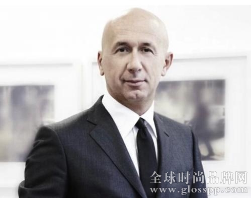 这三名CEO都会向奢侈时装和皮革制品事业部CEO新职的Marco Bizzarri 汇报