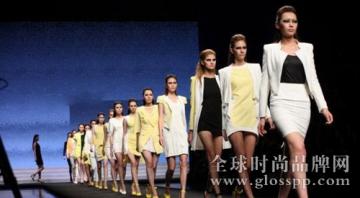中国服装业在“互联网+”时代 寻求突围之路