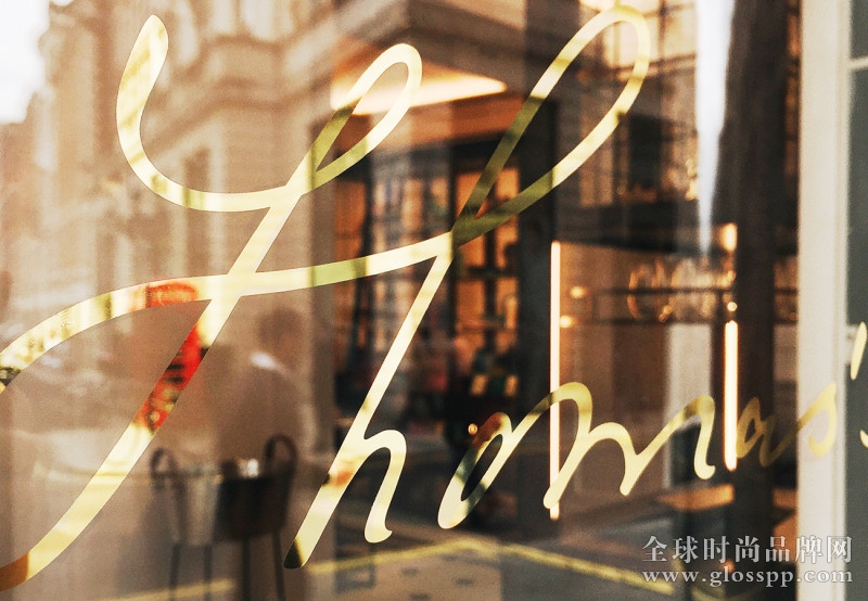 burberry-Thomass_cafe-800x554