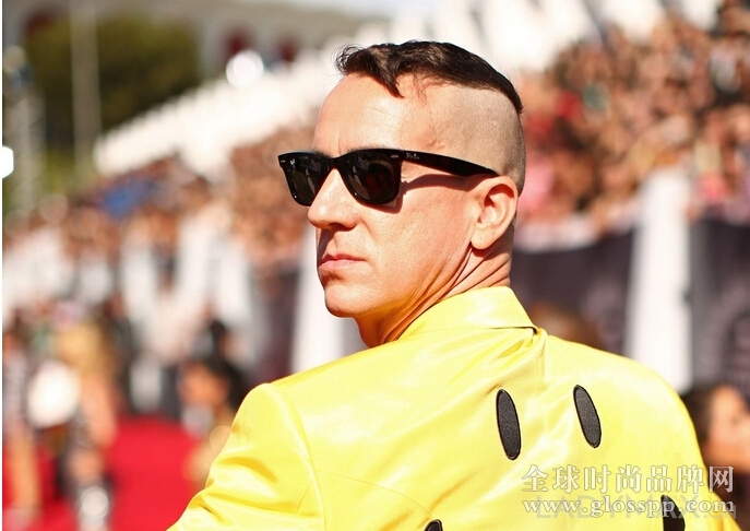 自Jeremy Scott上任以来,Moschino销量增长十倍