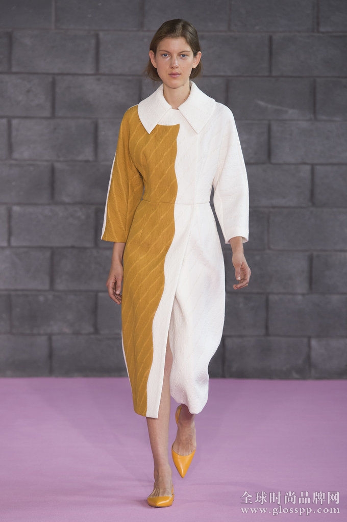 SLIDE SHOW Emilia Wickstead: Spring 2016 RTW CreditNowfashion.com