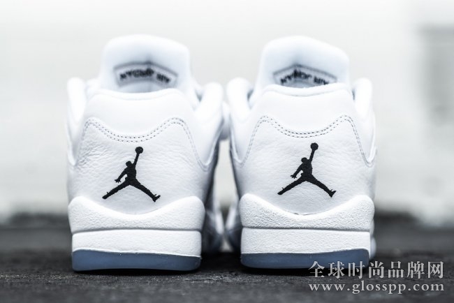 819172-122,AJ5,Air Jordan 5 819172-122AJ5低帮 Air Jordan 5 Low GS 白银配色中国区发售信息
