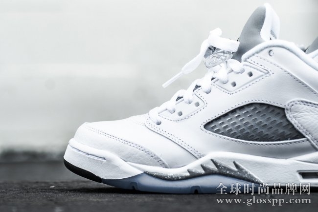 819172-122,AJ5,Air Jordan 5 819172-122AJ5低帮 Air Jordan 5 Low GS 白银配色中国区发售信息