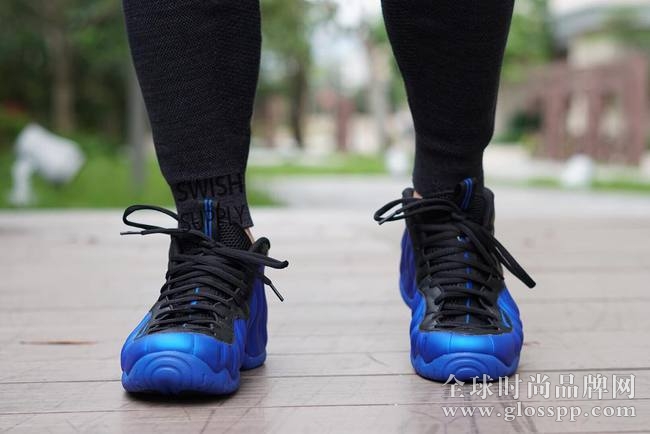 624041-403,Foamposite Pro,Foam 624041-403 蓝黑 Nike Air Foamposite Pro “Hyper Cobalt” 上脚效果预览