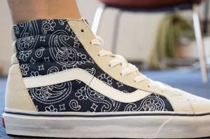 Vans去年卖了140亿 它是怎么在小众市场挤掉Nike和匡威的？