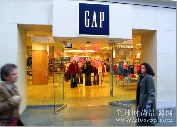 操碎了心！GAP又联合天猫在中国推出门店发货