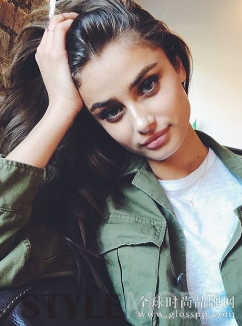 It Girl  的保养秘诀 新晋超模 Taylor Hill