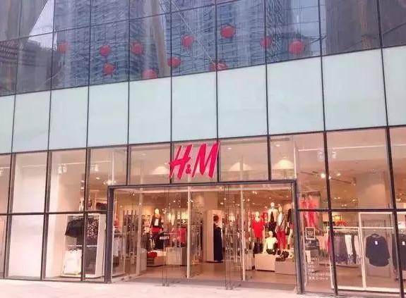 H&M品牌门店遍及全球达4000多家，增长势头越发强劲