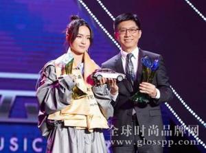 东方风云榜音乐盛典众星齐聚 周笔畅、刘惜君获赠宝沃BX7