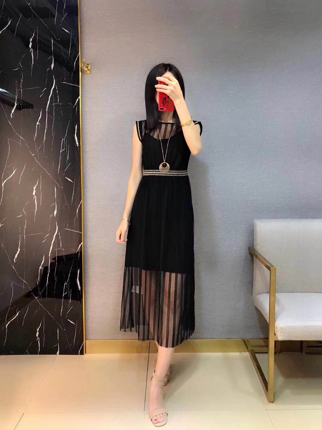 高清大图浏览 来晒晒我的大牌高端定制美貌连衣裙~~~