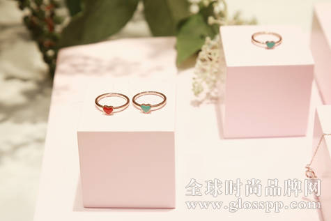 开启浪漫时光 love roseonly全球<nobr style='font-weight:bold;color:#f00;'>首家</nobr>专卖店盛大开业