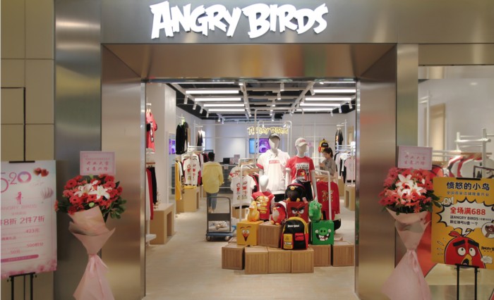 知名游戏IP时尚来袭，ANGRY BIRDS愤怒的小鸟全球潮流首店入驻上海世博源