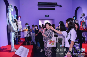《安娜苏的艺想世界》时尚艺术展 登陆上海艺仓美术馆
